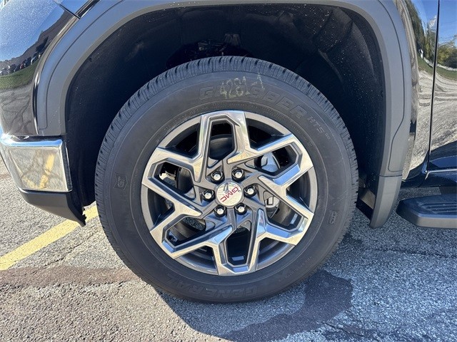 GMC Sierra 1500 Vehicle Full-screen Gallery Image 10