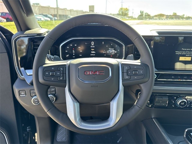 GMC Sierra 1500 Vehicle Full-screen Gallery Image 14