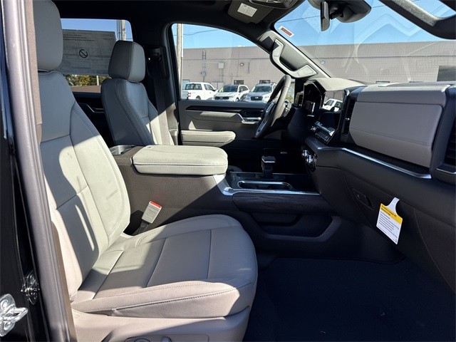 GMC Sierra 1500 Vehicle Full-screen Gallery Image 24