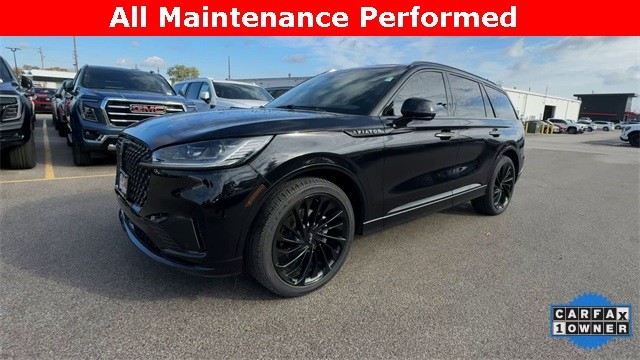 Lincoln Aviator Vehicle Full-screen Gallery Image 05