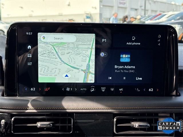 Lincoln Aviator Vehicle Full-screen Gallery Image 17