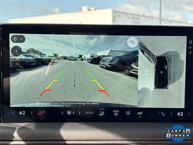 Lincoln Aviator Vehicle Full-screen Gallery Image 19