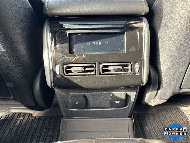 Lincoln Aviator Vehicle Full-screen Gallery Image 26