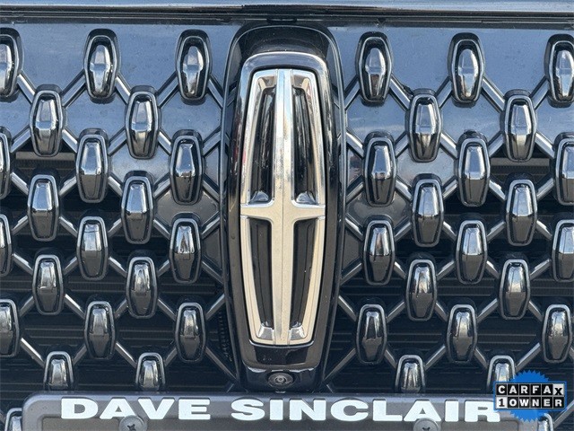 Lincoln Aviator Vehicle Full-screen Gallery Image 35