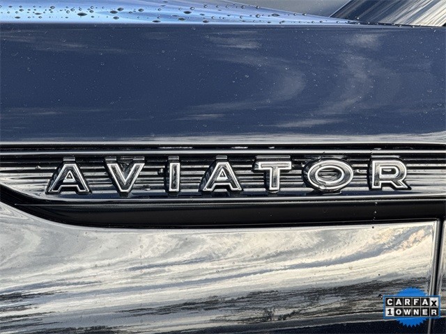 Lincoln Aviator Vehicle Full-screen Gallery Image 36