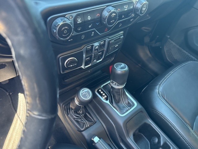 Jeep Wrangler Unlimited Vehicle Full-screen Gallery Image 17