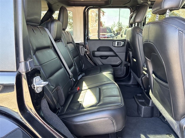 Jeep Wrangler Unlimited Vehicle Full-screen Gallery Image 29