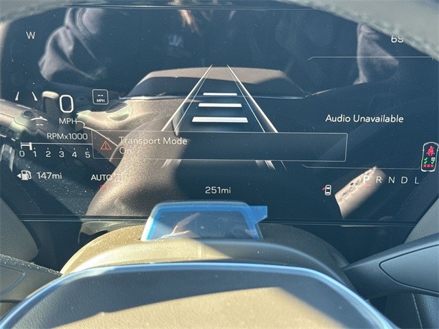 GMC Yukon XL Vehicle Full-screen Gallery Image 15