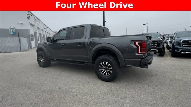 Ford F-150 Vehicle Full-screen Gallery Image 07