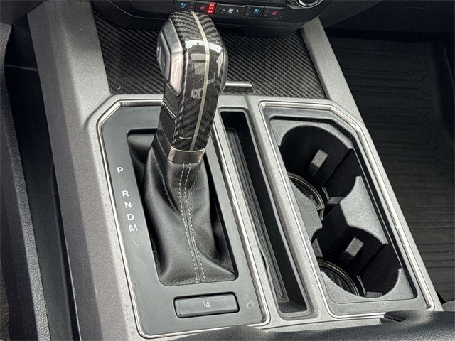 Ford F-150 Vehicle Full-screen Gallery Image 20