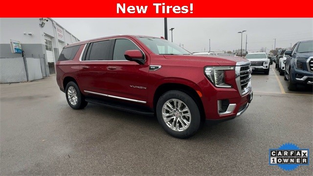 GMC Yukon XL Vehicle Full-screen Gallery Image 02