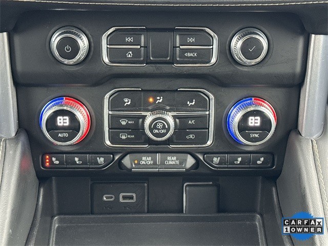 GMC Yukon XL Vehicle Full-screen Gallery Image 22