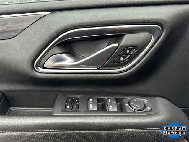 GMC Yukon XL Vehicle Full-screen Gallery Image 27