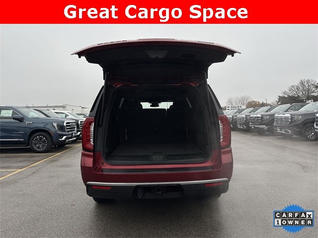 GMC Yukon XL Vehicle Full-screen Gallery Image 30