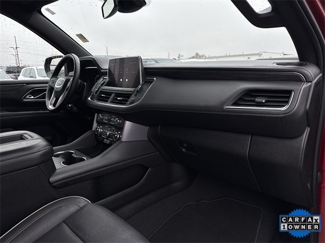 GMC Yukon XL Vehicle Full-screen Gallery Image 33