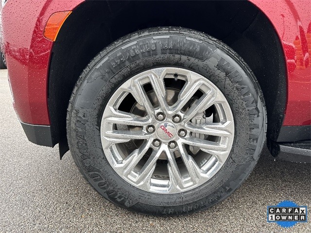 GMC Yukon XL Vehicle Full-screen Gallery Image 37