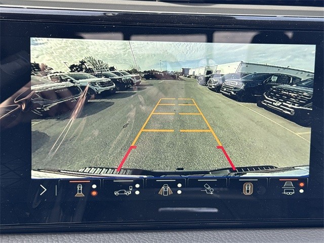 GMC Sierra 2500HD Vehicle Full-screen Gallery Image 17