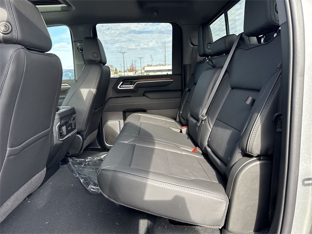 GMC Sierra 2500HD Vehicle Full-screen Gallery Image 23