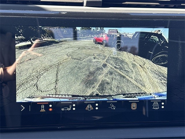 GMC Sierra 1500 Vehicle Full-screen Gallery Image 17