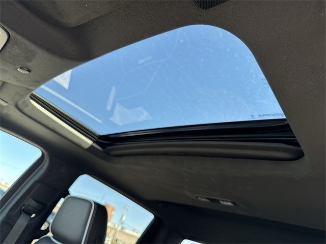 GMC Sierra 1500 Vehicle Full-screen Gallery Image 22