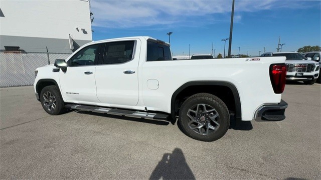 GMC Sierra 1500 Vehicle Full-screen Gallery Image 06