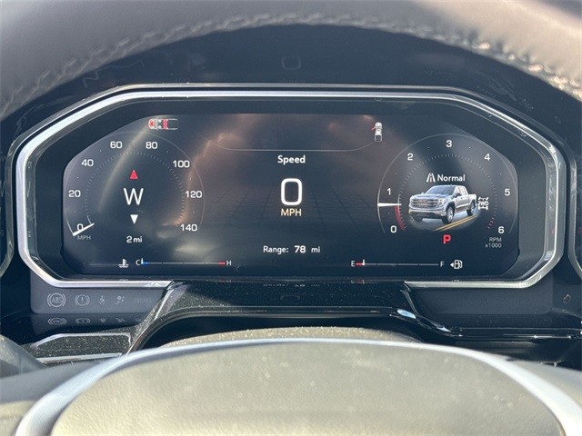 GMC Sierra 1500 Vehicle Full-screen Gallery Image 15