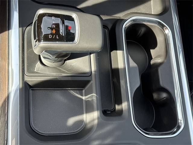 GMC Sierra 1500 Vehicle Full-screen Gallery Image 20