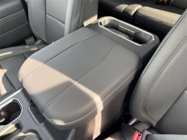 GMC Sierra 1500 Vehicle Full-screen Gallery Image 21