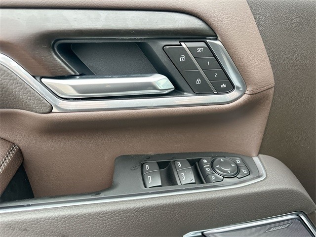 GMC Sierra 2500HD Vehicle Full-screen Gallery Image 13