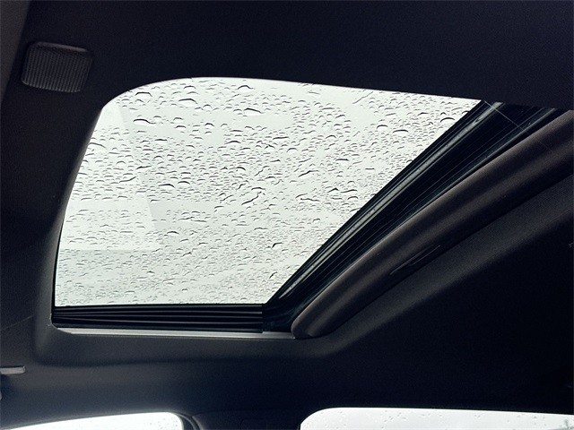 GMC Sierra 2500HD Vehicle Full-screen Gallery Image 22