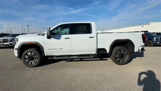 GMC Sierra 3500HD Vehicle Full-screen Gallery Image 05