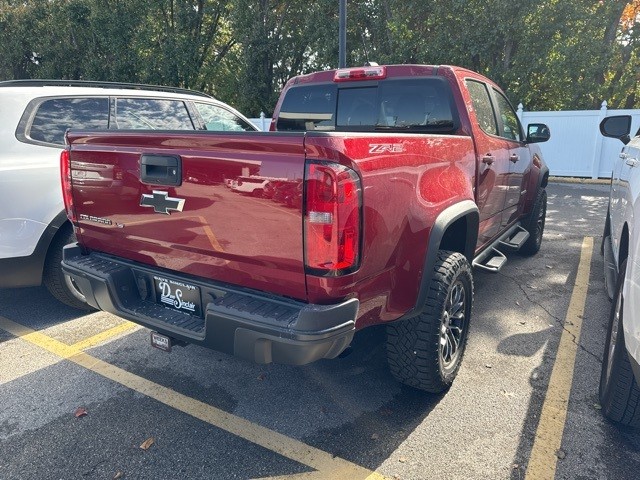 Chevrolet Colorado Vehicle Full-screen Gallery Image 09