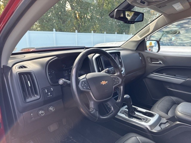 Chevrolet Colorado Vehicle Full-screen Gallery Image 12