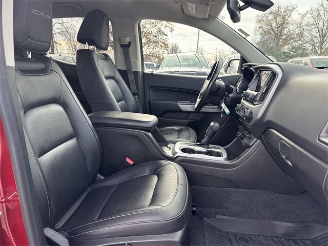 Chevrolet Colorado Vehicle Full-screen Gallery Image 30