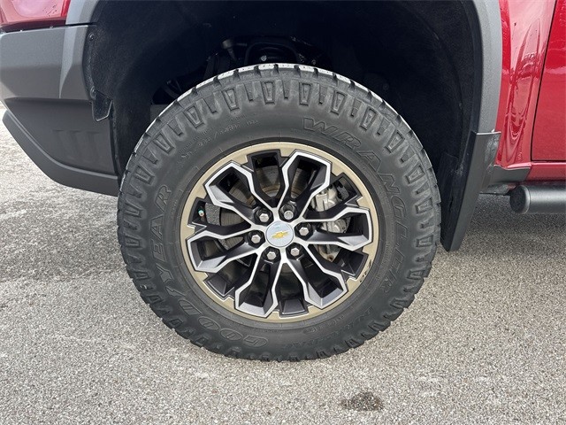 Chevrolet Colorado Vehicle Full-screen Gallery Image 35