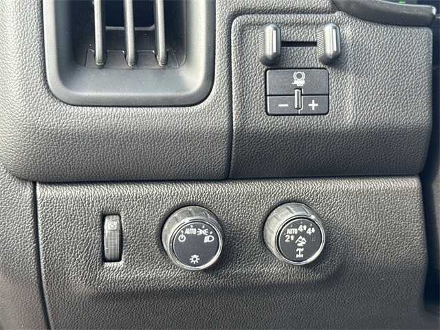 Chevrolet Colorado Vehicle Full-screen Gallery Image 37