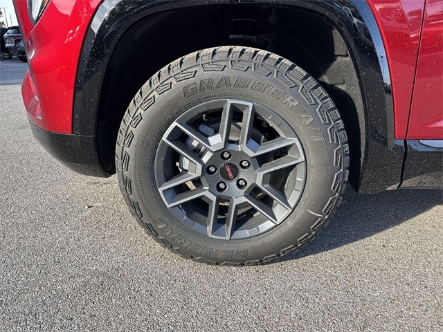 GMC Terrain Vehicle Full-screen Gallery Image 10