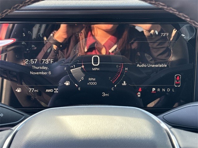 GMC Terrain Vehicle Full-screen Gallery Image 15