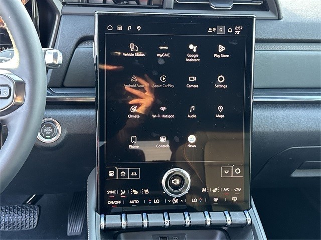 GMC Terrain Vehicle Full-screen Gallery Image 16