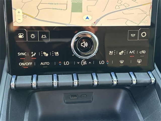 GMC Terrain Vehicle Full-screen Gallery Image 19