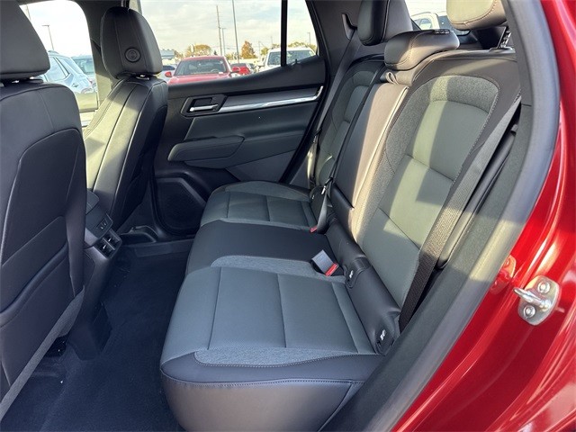 GMC Terrain Vehicle Full-screen Gallery Image 22