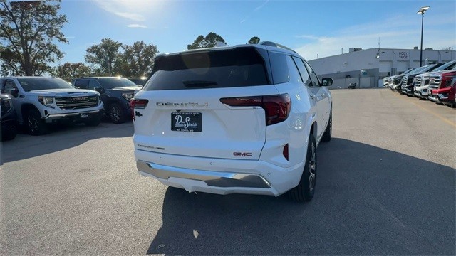 GMC Terrain Vehicle Full-screen Gallery Image 08