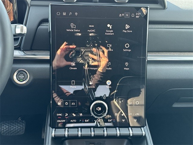 GMC Terrain Vehicle Full-screen Gallery Image 16