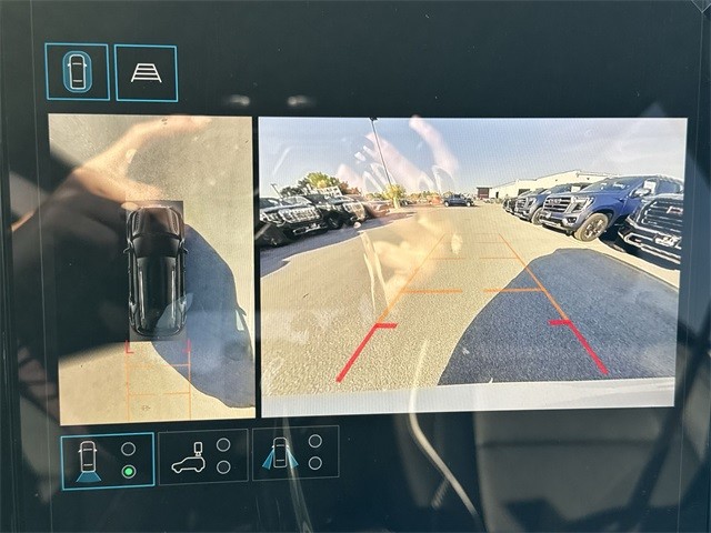 GMC Terrain Vehicle Full-screen Gallery Image 17