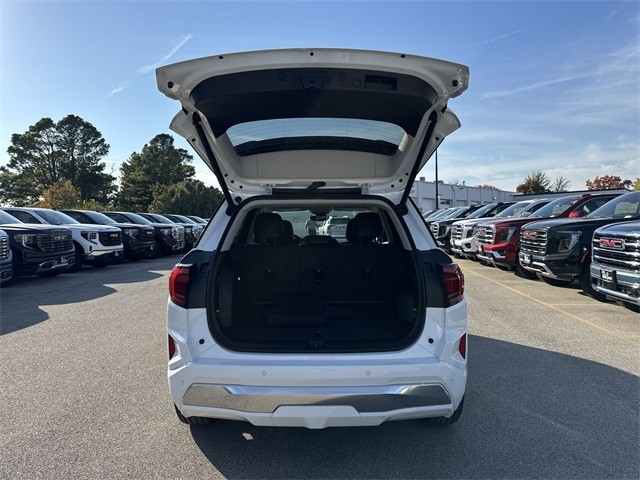 GMC Terrain Vehicle Full-screen Gallery Image 23