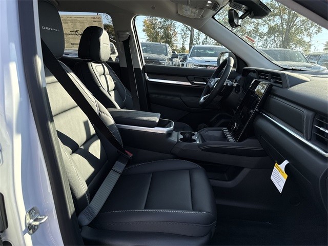 GMC Terrain Vehicle Full-screen Gallery Image 24