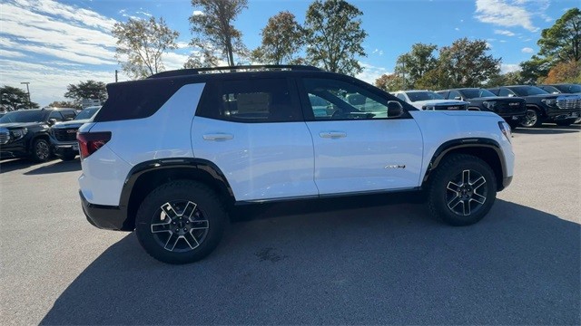 GMC Terrain Vehicle Full-screen Gallery Image 09