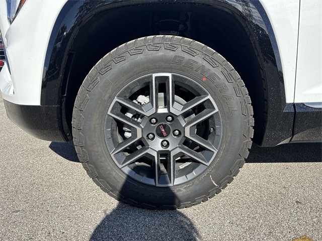 GMC Terrain Vehicle Full-screen Gallery Image 10