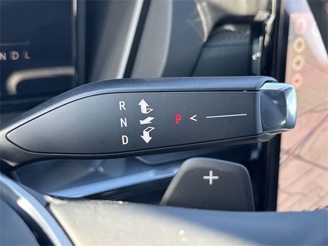 GMC Terrain Vehicle Full-screen Gallery Image 20