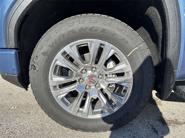 GMC Sierra 1500 Vehicle Full-screen Gallery Image 10